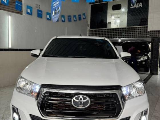TOYOTA HILUX 2020