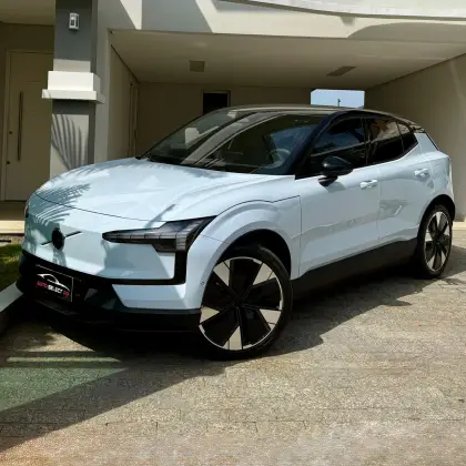 VOLVO EX30 2024