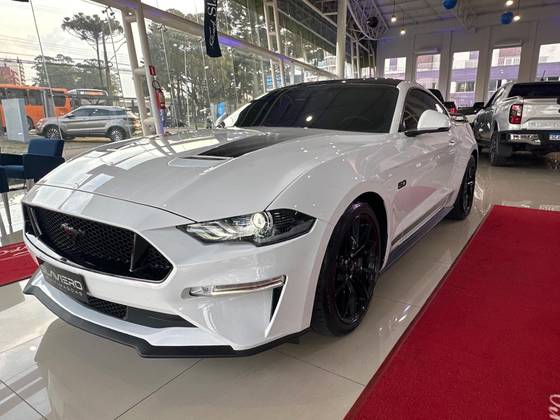FORD MUSTANG 2020
