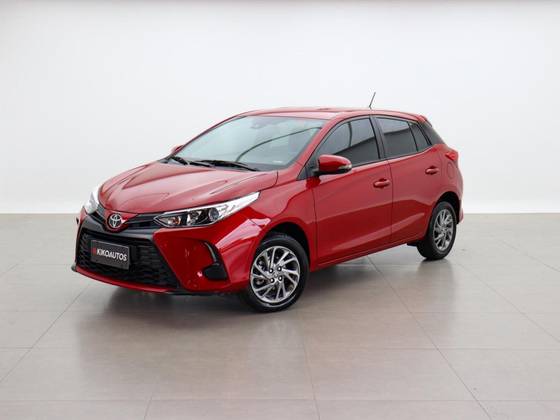 TOYOTA YARIS 2025