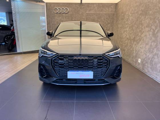 AUDI Q3 2024