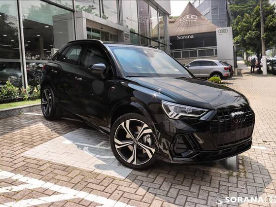 AUDI Q3 2025