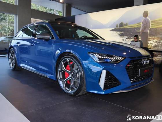 AUDI RS6 2025