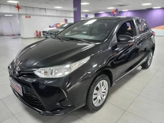 TOYOTA YARIS 2025