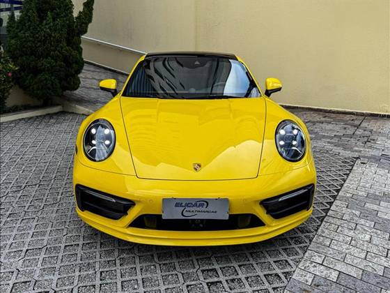 PORSCHE 911 2023