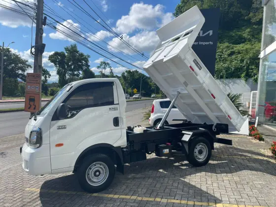 KIA BONGO 2026