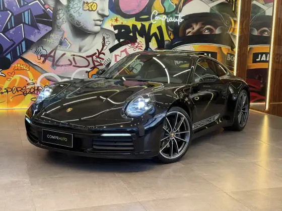 PORSCHE 911 2021