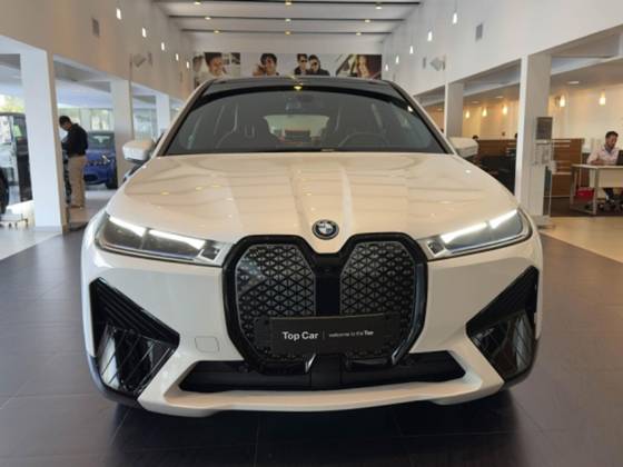 BMW iX 2025
