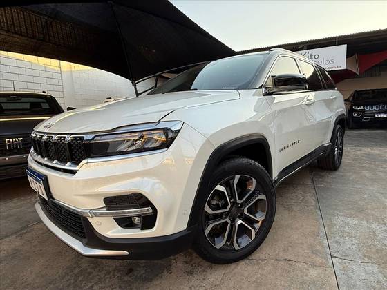 JEEP COMMANDER 2023