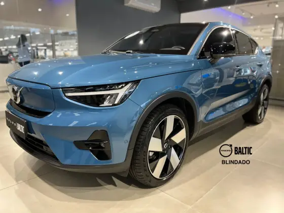 VOLVO C40 2023