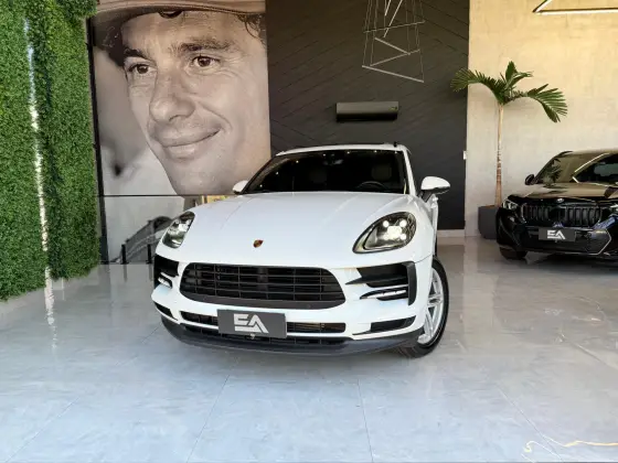 PORSCHE MACAN 2021