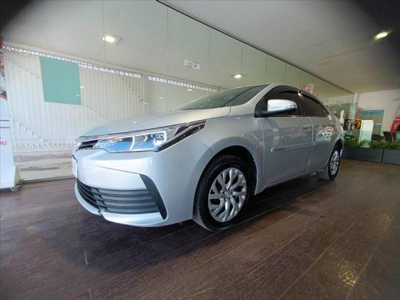 TOYOTA COROLLA 2018