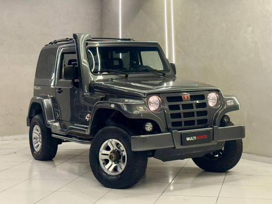 TROLLER T4 2012