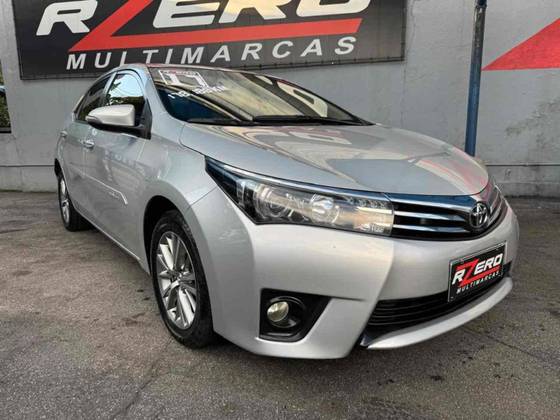 TOYOTA COROLLA 2017