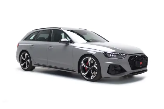 AUDI RS4 2021