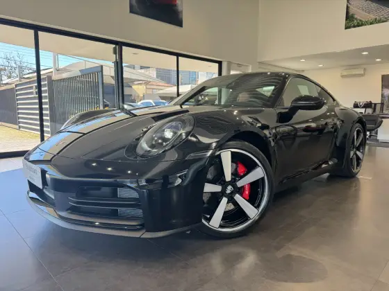 PORSCHE 911 2025