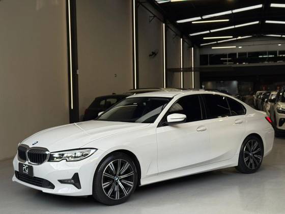 BMW 320i 2022