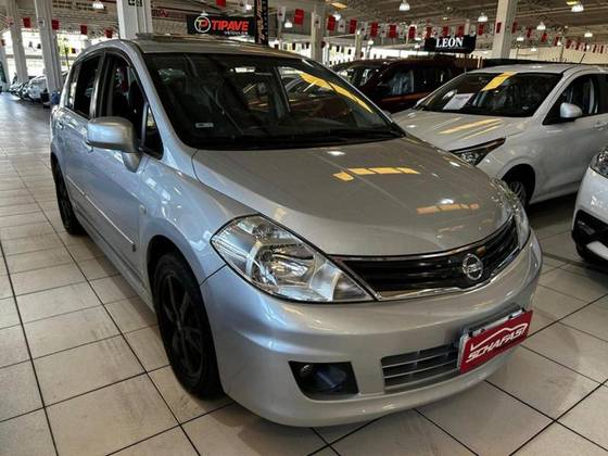 NISSAN TIIDA 2013