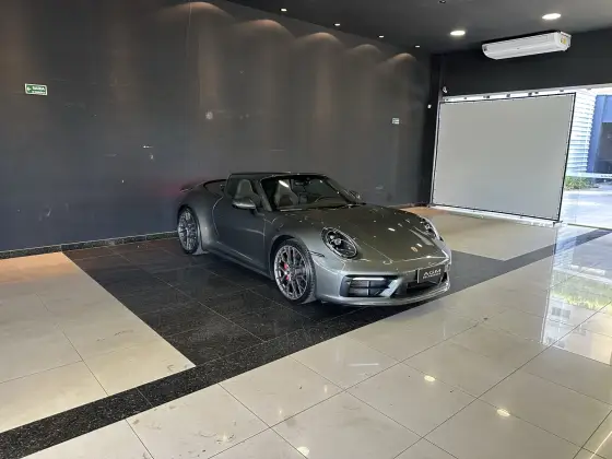 PORSCHE 911 2020
