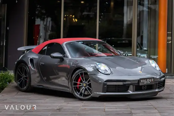 PORSCHE 911 2024
