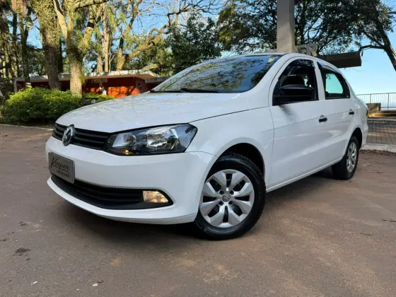 VOLKSWAGEN VOYAGE 2015