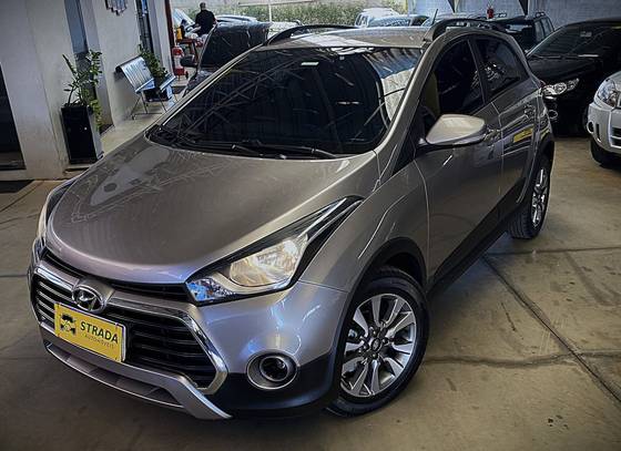 HYUNDAI HB20X 2017