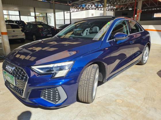 AUDI A3 2024
