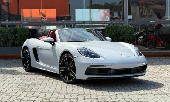 PORSCHE 718 2024