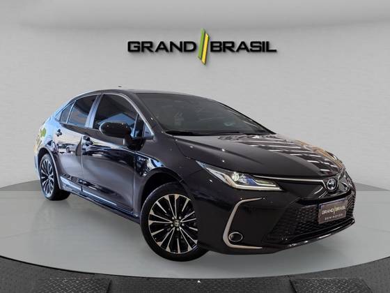 TOYOTA COROLLA 2025