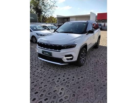 JEEP COMMANDER 2023