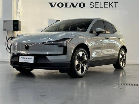 VOLVO EX30 2024