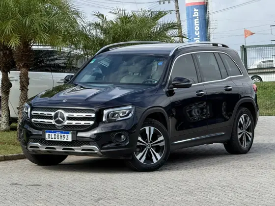 MERCEDES-BENZ GLA 200 2021