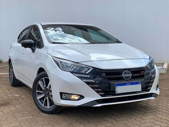 NISSAN VERSA 2025