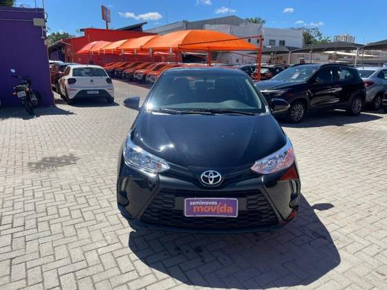 TOYOTA YARIS 2025