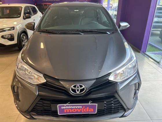 TOYOTA YARIS 2025