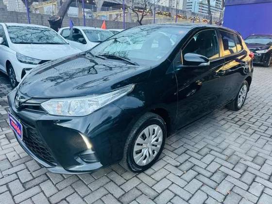 TOYOTA YARIS 2025