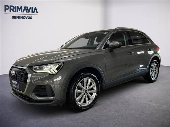 AUDI Q3 2021