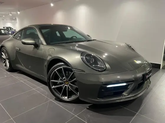 PORSCHE 911 2021