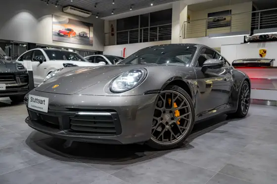 PORSCHE 911 2024