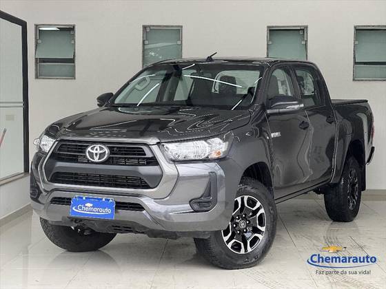 TOYOTA HILUX 2025