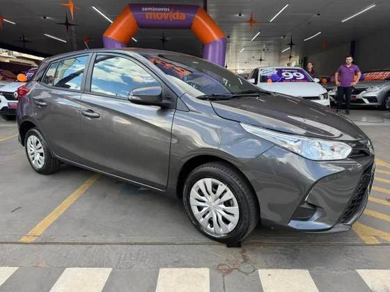 TOYOTA YARIS 2025