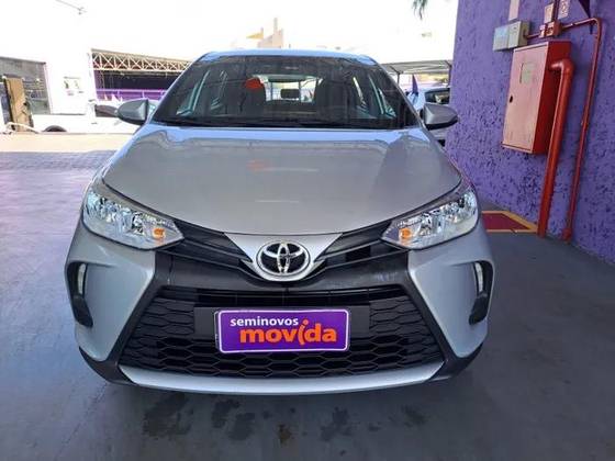 TOYOTA YARIS 2025