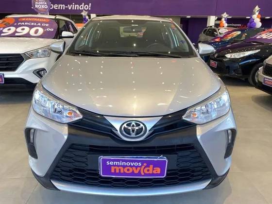 TOYOTA YARIS 2025