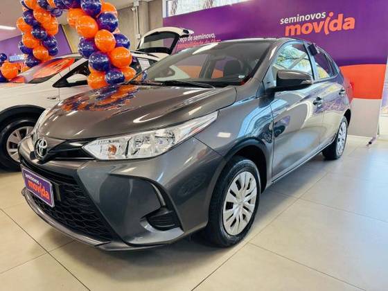 TOYOTA YARIS 2024