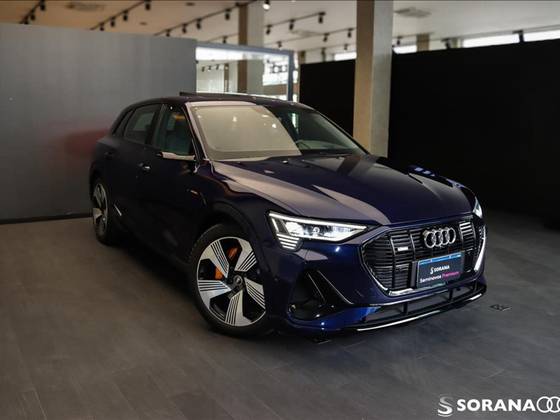 AUDI E-TRON 2023