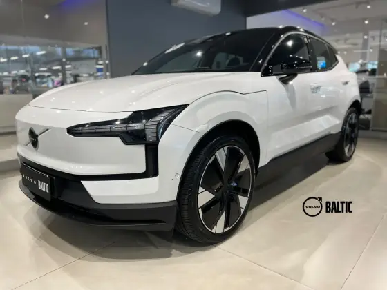 VOLVO EX30 2024