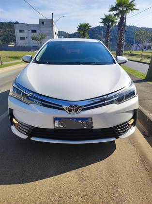 TOYOTA COROLLA 2018