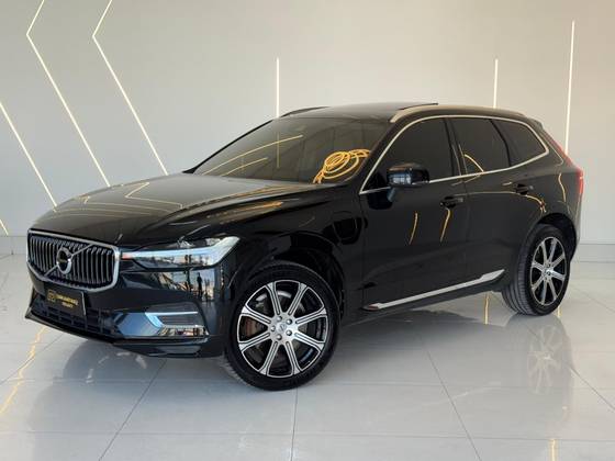VOLVO XC60 2021