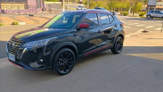 NISSAN KICKS 2024