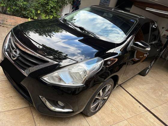 NISSAN VERSA 2020